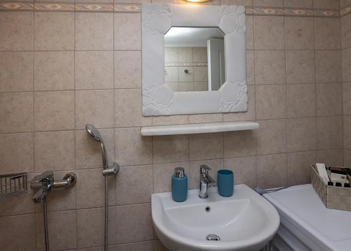 White Holidays Project Downtown