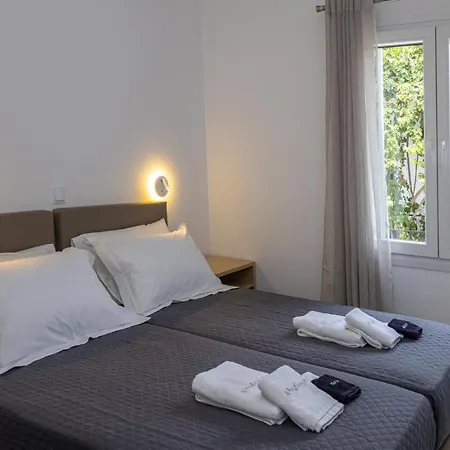 White Holidays Project Downtown Apartman *